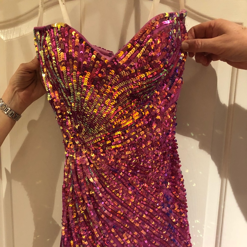 Prom Dress - Picture 2 of 5
